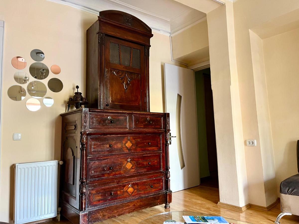 Apartment In Old Tbilisi Orbeliani Square エクステリア 写真