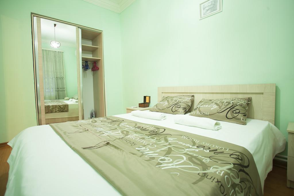 Apartment In Old Tbilisi Orbeliani Square エクステリア 写真