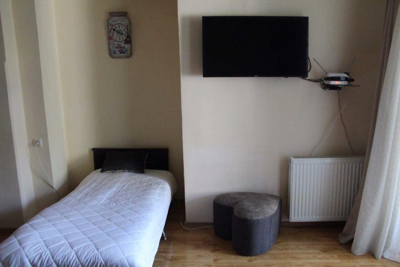 Apartment In Old Tbilisi Orbeliani Square エクステリア 写真